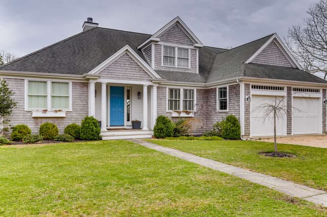 30 Pond Lane
