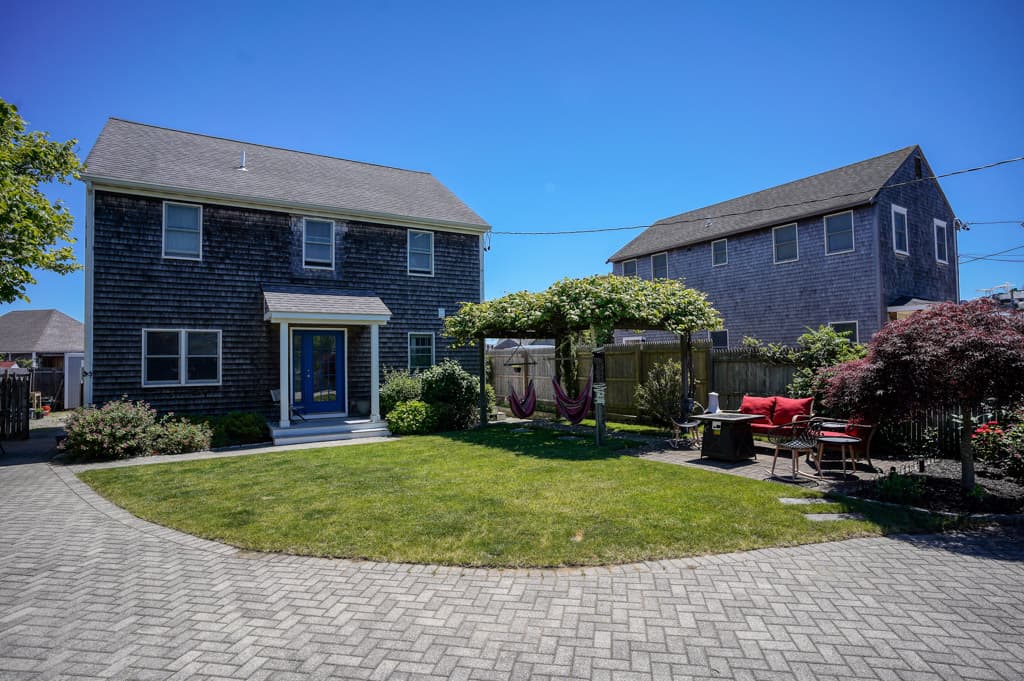 62 Lagoon Pond Road