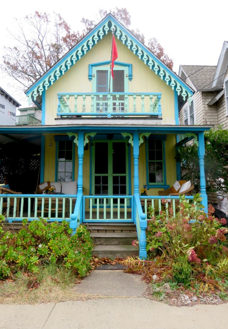 10 Siloam Avenue