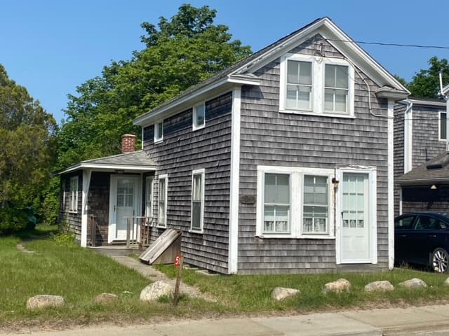 51 Lagoon Pond Rd