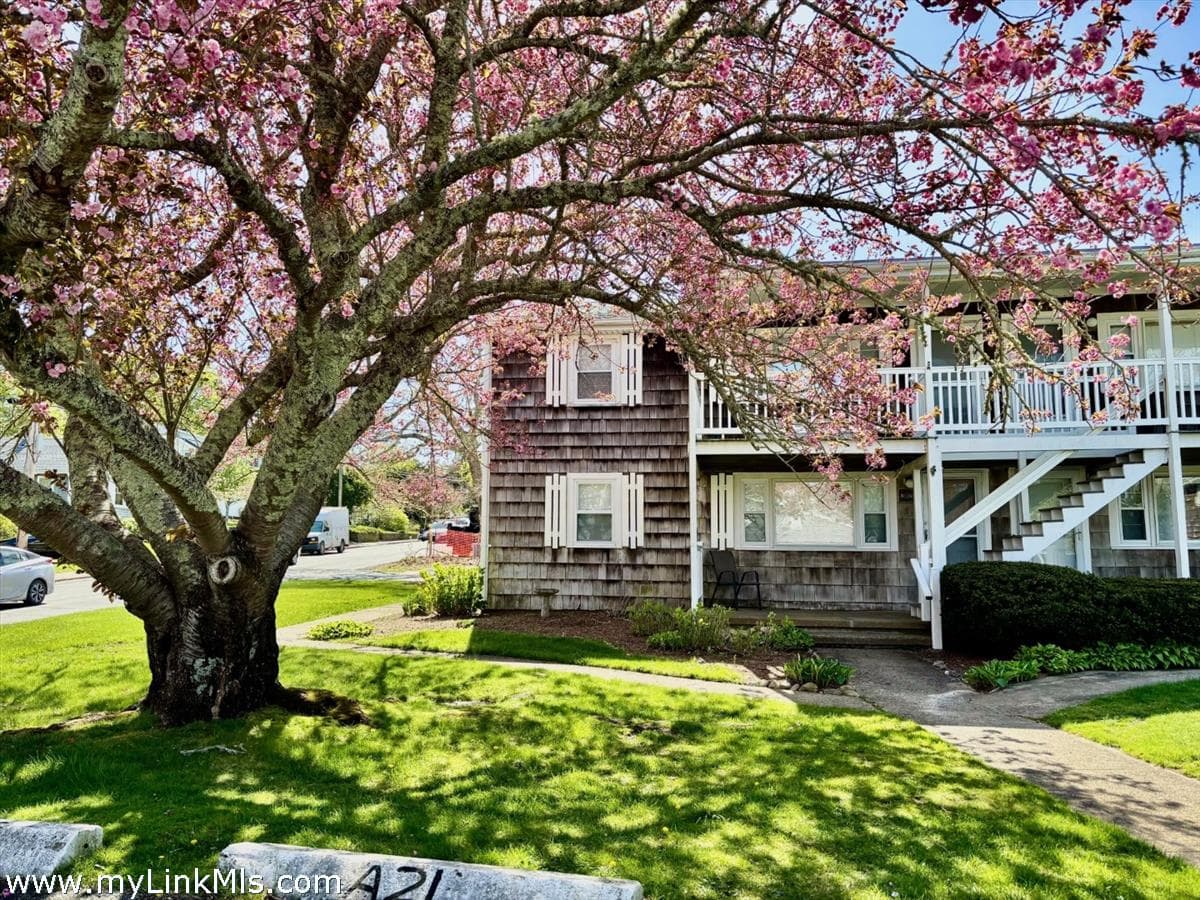 124 Skiff Avenue A-10