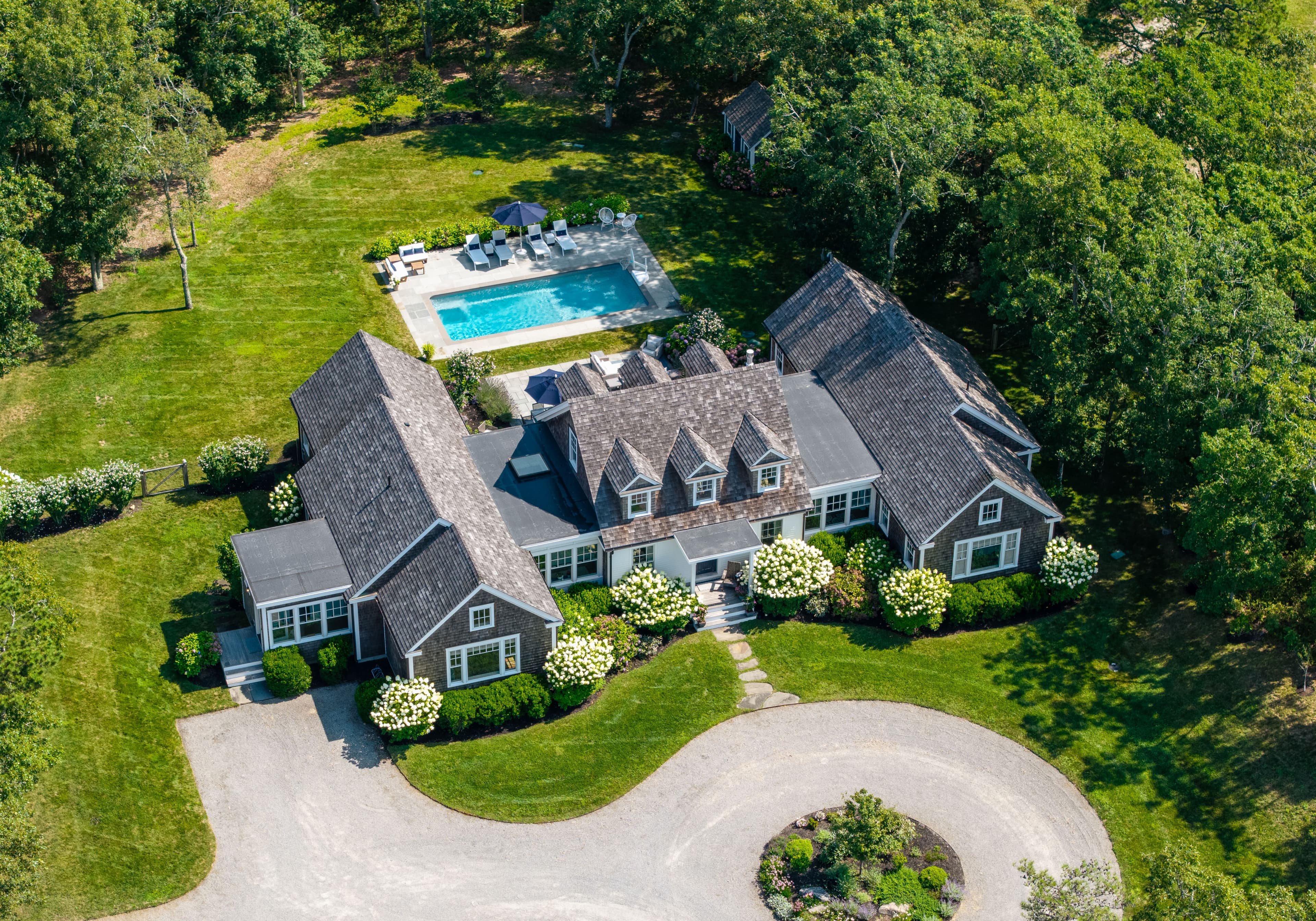 8 Paddock Road