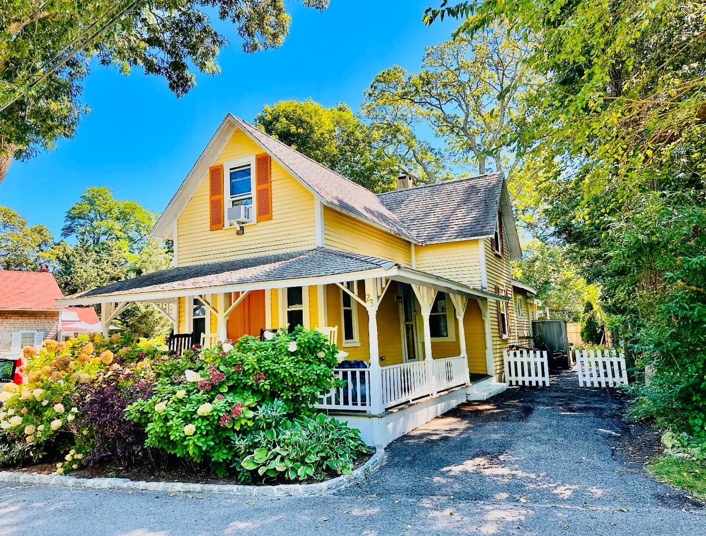 23 Laurel Avenue