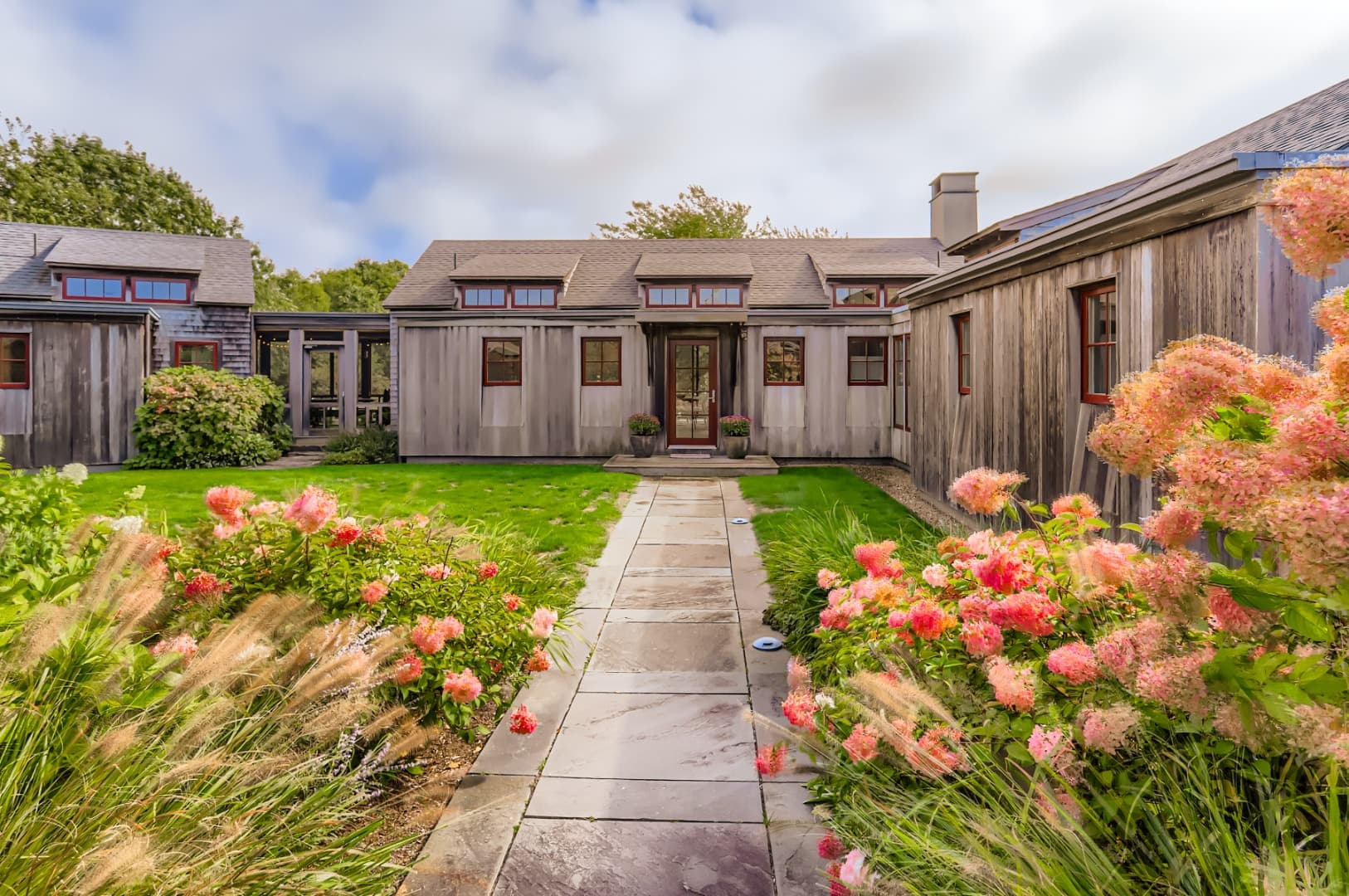 Residential Property Image/jpeg #2