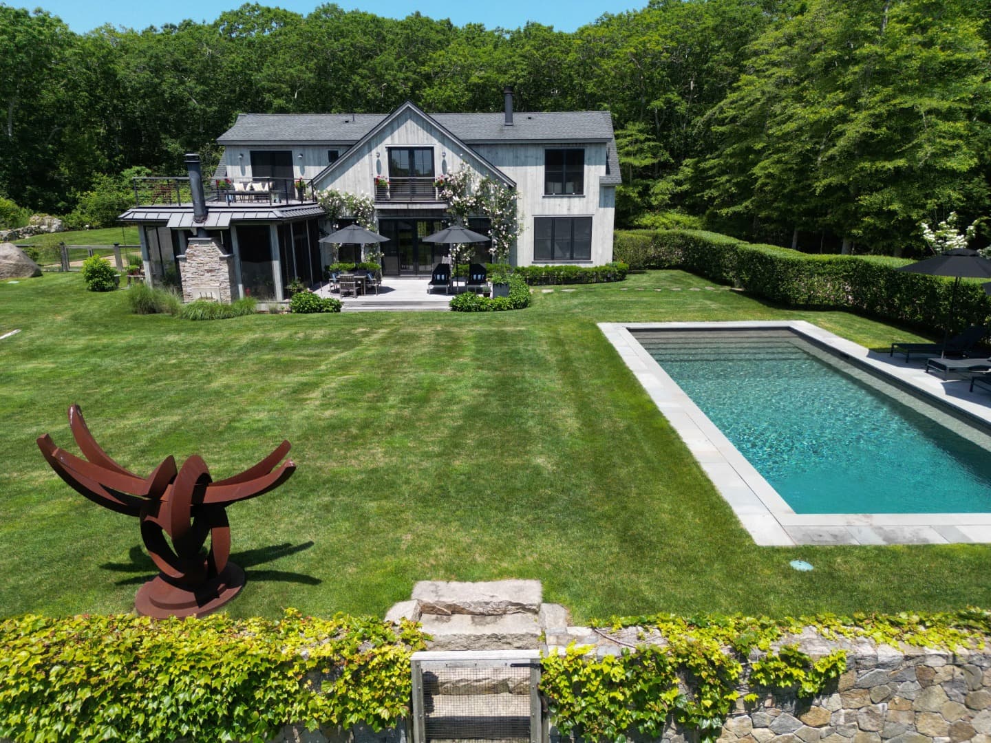 9 Ridge Hill Road