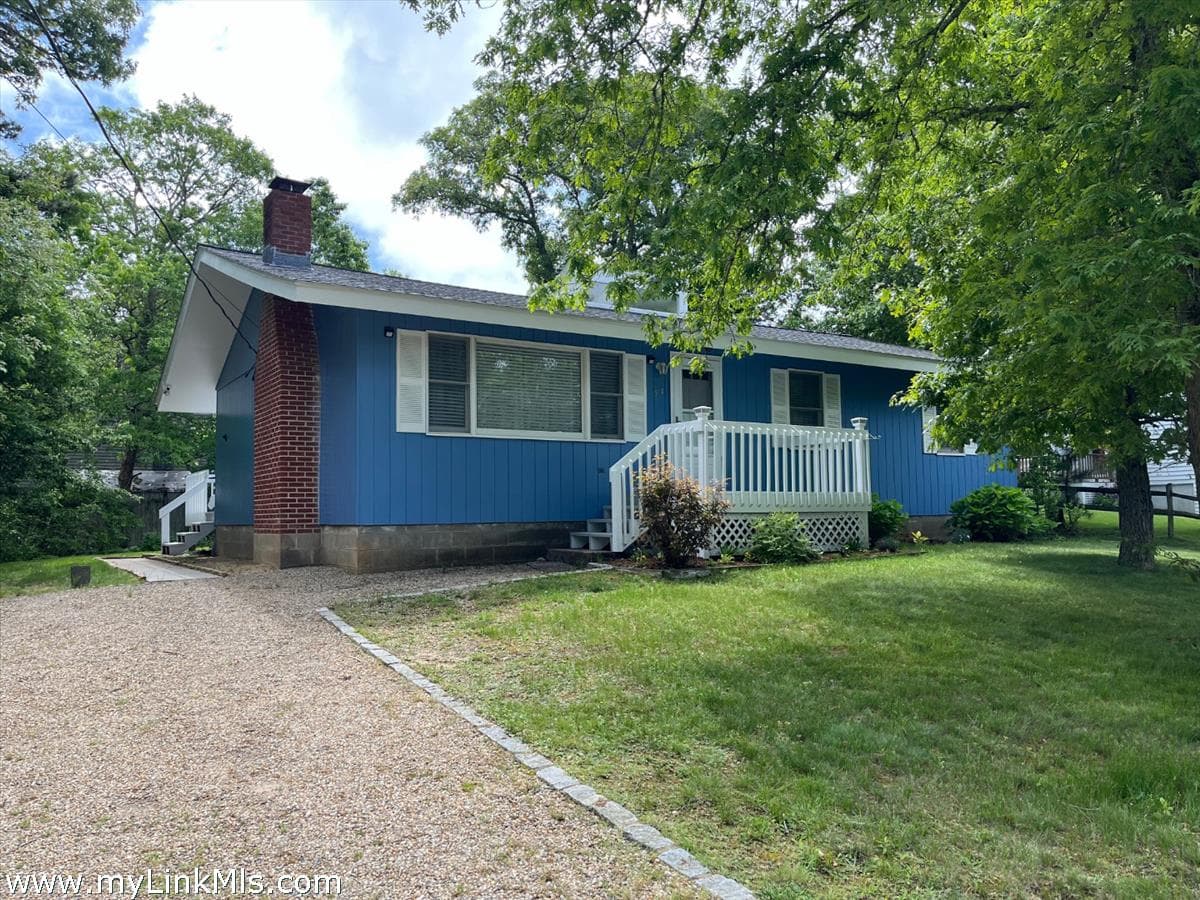 54 Towanticut Avenue