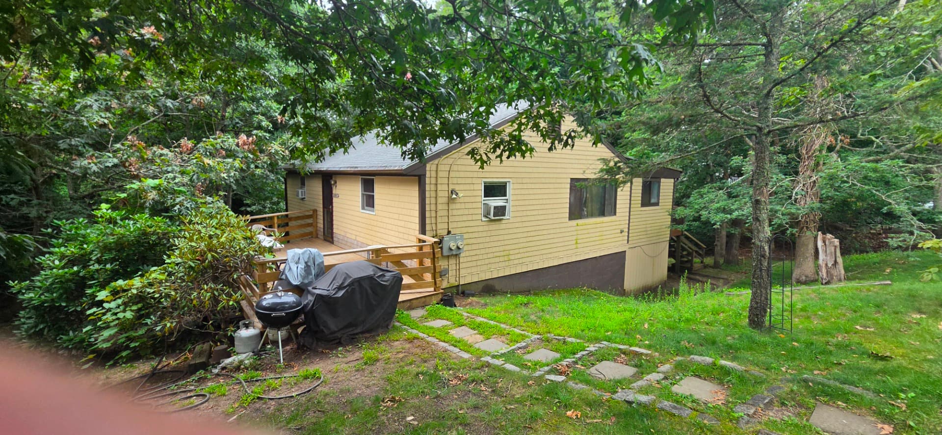 16 West Tashmoo Ave