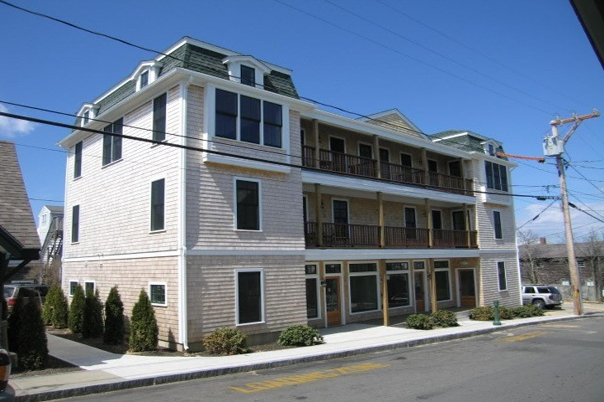 Condo on 21 Kennebec Avenue in Oak Bluffs